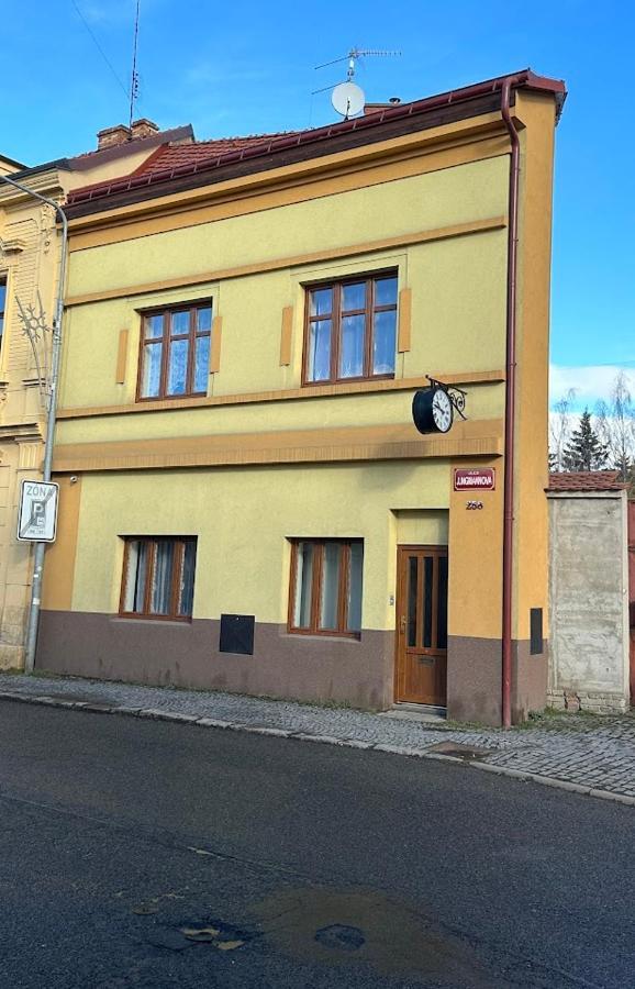 Abc Daire Unhošť Dış mekan fotoğraf